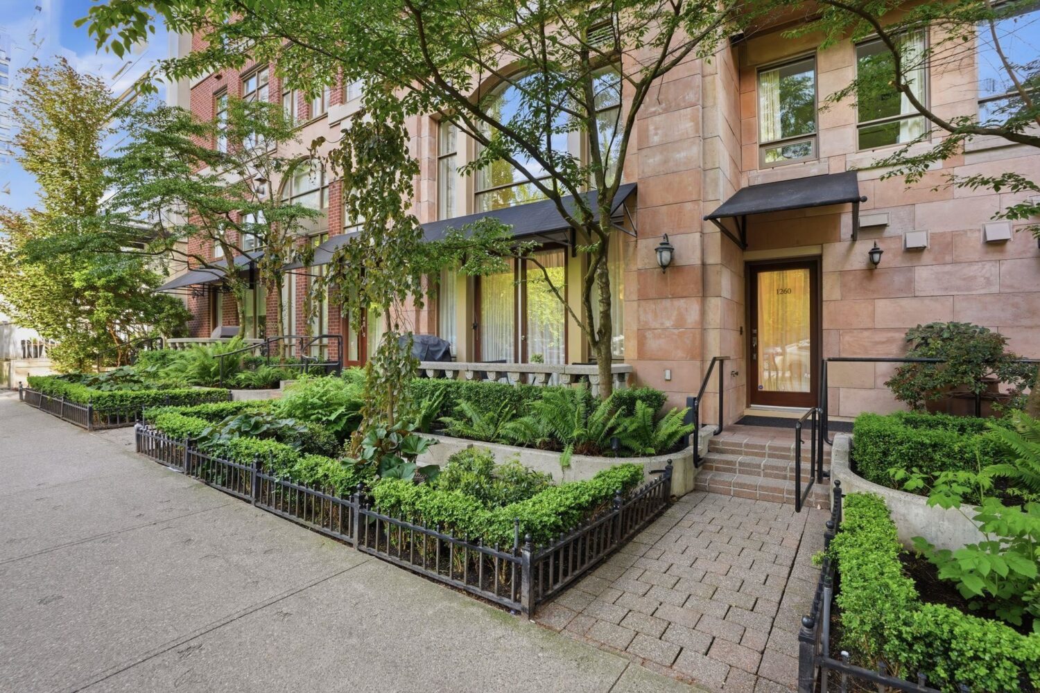 Townhouse exterior at The Grace, 1260 Richards Street, Yaletown, Vancouver